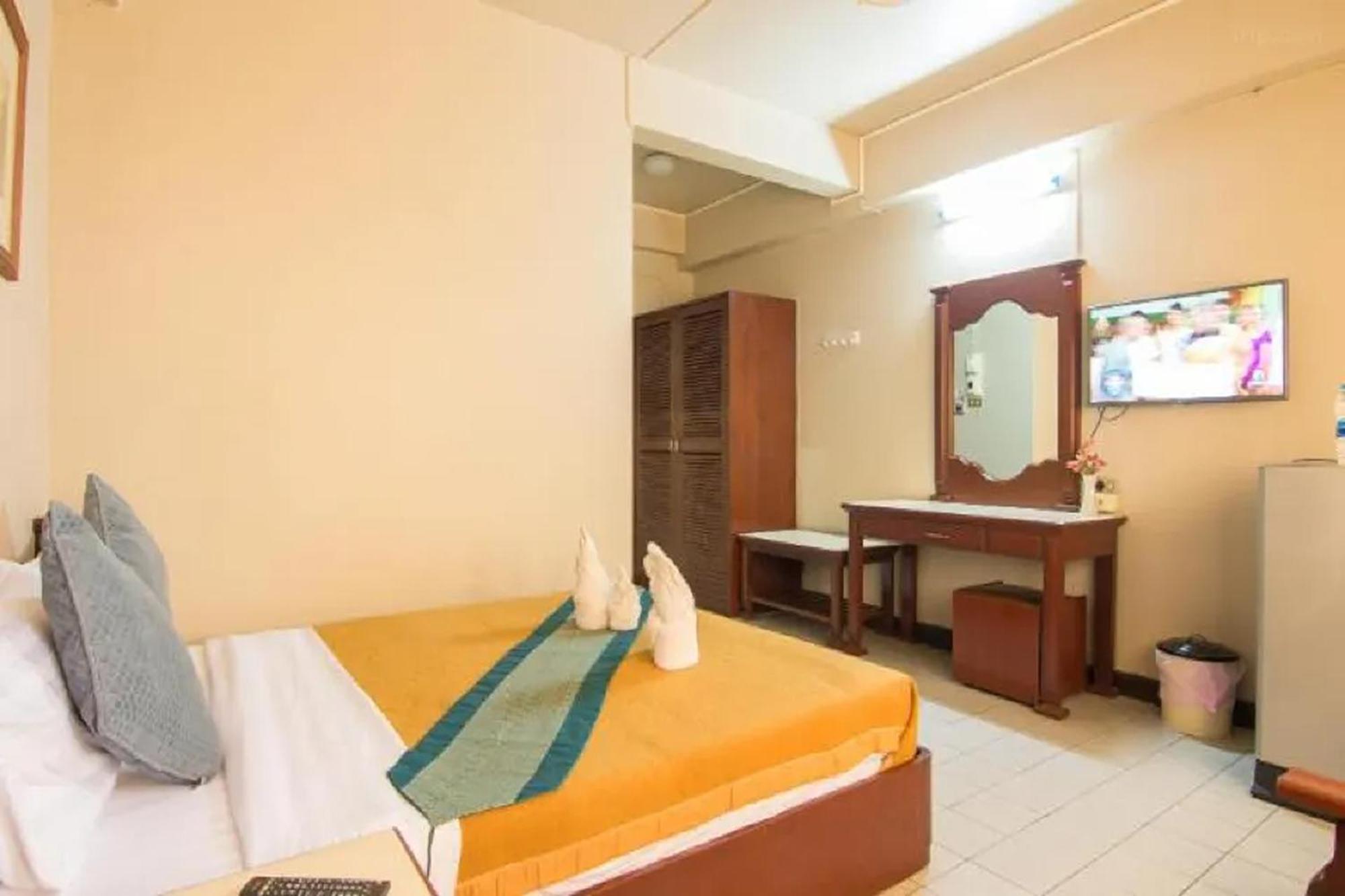 לאמפאנג Khelang Nakorn Hotel מראה חיצוני תמונה