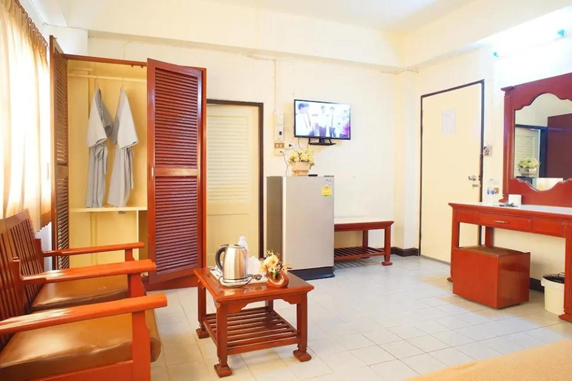 לאמפאנג Khelang Nakorn Hotel מראה חיצוני תמונה